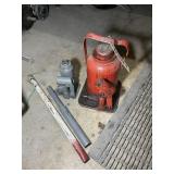 SMALL GRAY BOTTLE JACK AND 20 TON RED BOTTLE JACK