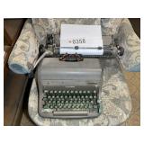 ROYAL TYPEWRITER