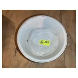 ENAMEL PAN, 16 IN DIAMETER