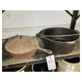 GROUP INCLUDING CAST IRON FRYING PAN 10 IN WITH LI