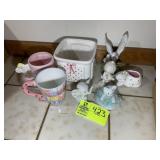 MISC GROUP OF DECORATIVE ITEMS, MUG, POT, FIGURINE