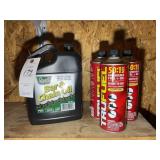 LOT CONTAINING BAR AND CHAIN OIL AND TRUE FUEL TWO