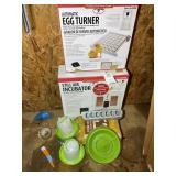 GROUP OF CHICKEN RELATED ITEMS AUTOMATIC EGG TURNE