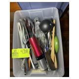 GROUP OF KITCHEN UTENSILS