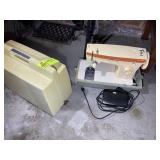 SINGER FASHION MATE ELECTRIC SEWING MACHINE