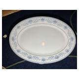 NORITAKE 45 PC DINNER SET, BLUE HILL PATTERN