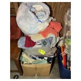 GROUP OF TOWELS, QUILT, ETC