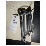 GROUP OF GEAR WRENCH RATCHETING WRENCHES, STANDARD