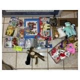 ASSORTED GROUP OF BEANIE BABIES, COCA-COLA BEARS,