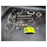 GROUP OF WOMENS COSTUME JEWELRY, BRACELETS, EARRIN