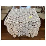 HAND MADE CROCHET TABLE CLOTH, APPROX 5 FT X 4 FT