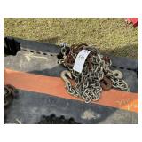 Pair of chains with hooks