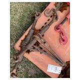 Pair of ratcheting chain binders