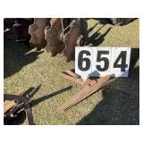 Pair of hilling sweeps