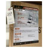 Unused Landhonor 3 step safety ladder, 330lb load