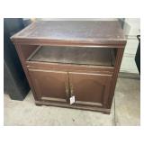 TWO DOOR WOODEN TV CABINET 31' X 17' X 30'
