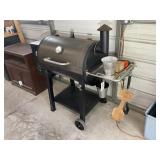 PIT BOSS MODEL PB 820 D SMOKER