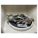 UNIVERSAL MEAT GRINDER AND MEASURING CUPS