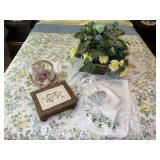 GROUP OF DECORATIVE ITEMS ON DRESSER AND CHEST, JE
