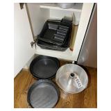 CABINET WITH ASSORTED CAKE PANS, BAKING PANS, ETC