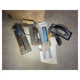 BOX WITH MASONRY TOOLS