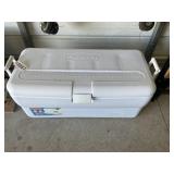 RUBBERMAID 102 QUART COOLER