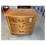 3 DRAWER NIGHT STAND, 27.5 IN X 18 IN X 27 IN