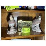 GROUP OF DECORATIVE QUAIL FIGURINES AND QUAIL BOOK