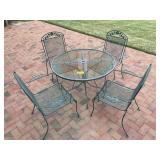 42 IN ROUND TOP METAL PATIO TABLE AND 4 CHAIRS