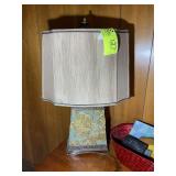 TABLE LAMP, APPROX 24 IN TALL