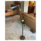 FLOOR LAMP ADJUSTABLE HEIGHT
