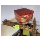 VINTAGE INDIANA GLASS CHIP AND DIP SET IN ORIGINAL