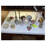 DECORATIVE ITEMS, SMALL VASES, RING TRAY, ETC