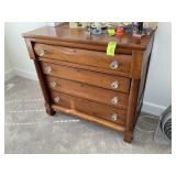 VINTAGE 4 DRAWER CHEST OF DRAWERS, 44 IN X 22 IN X