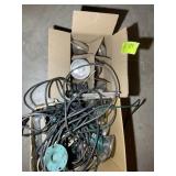LARGE GROUP OF FLOOD LIGHTS AND BULBS