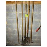 GROUP OF MISC YARD TOOLS, RAKE, SHOVEL, PITCHFORK