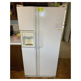 GE SIDE BY SIDE FRIDGE, MODEL TFX20JRSMWW