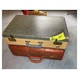 PAIR OF VINTAGE SUITCASES, APPROX 21 IN X 13 IN X