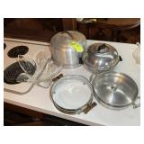 GROUP INCLUDING CAKE CARRIER, BUN WARMER, ETC