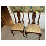 PAIR OF APPEARS TO BE MAHAGONY STRAIGHT BACK CHAIR