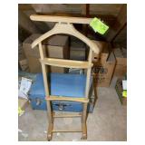 ROLLING CLOTHES CADDY AND TRUNK 30 IN X 16 IN X 12