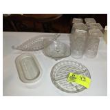 GROUP OF CLEAR GLASS ITEMS, SERVING DISHES, DRINKI