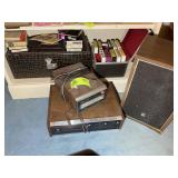 LARGE GROUP OF VINTAGE 8 TRACK ITEMS, CASSETTES, P