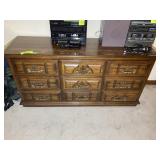 APPEARS TO BE AMERICAN DREW 9 DRAWER DRESSER, TOP
