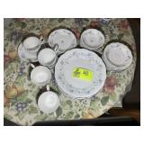 GROUP OF JOHANN HAVILAND BAVARIA GERMANY CHINA, GR