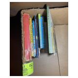 GROUP OF VINTAGE KIDS BOOKS, DR SEUSS, ETC