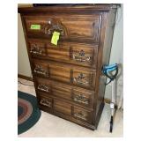 AMERICAN DREW, 5 DRAWER CHEST OF DRAWERS, BROKEN H