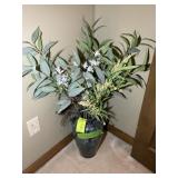 VASE WITH ARTIFICIAL FLOWERS, VASE 16 IN TALL OVER