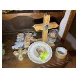 GROUP OF RELIGIOUS THEMED ITEMS, JESUS PLATE, NOAH