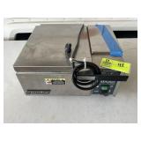 ROUNDUP DELUXE FOOD WARMER MODEL DFW150CF